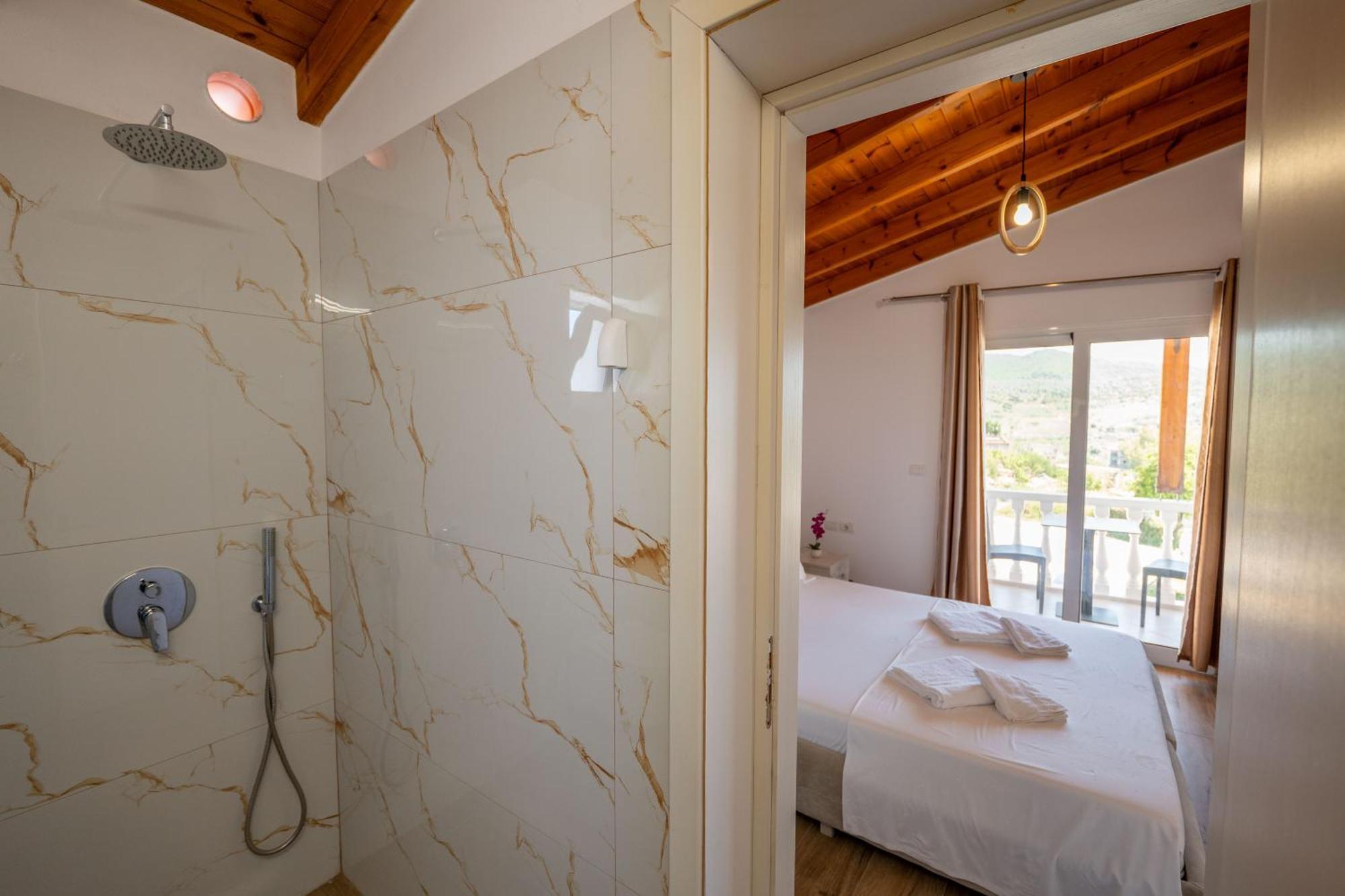 Villa Sunny Ksamil Esterno foto