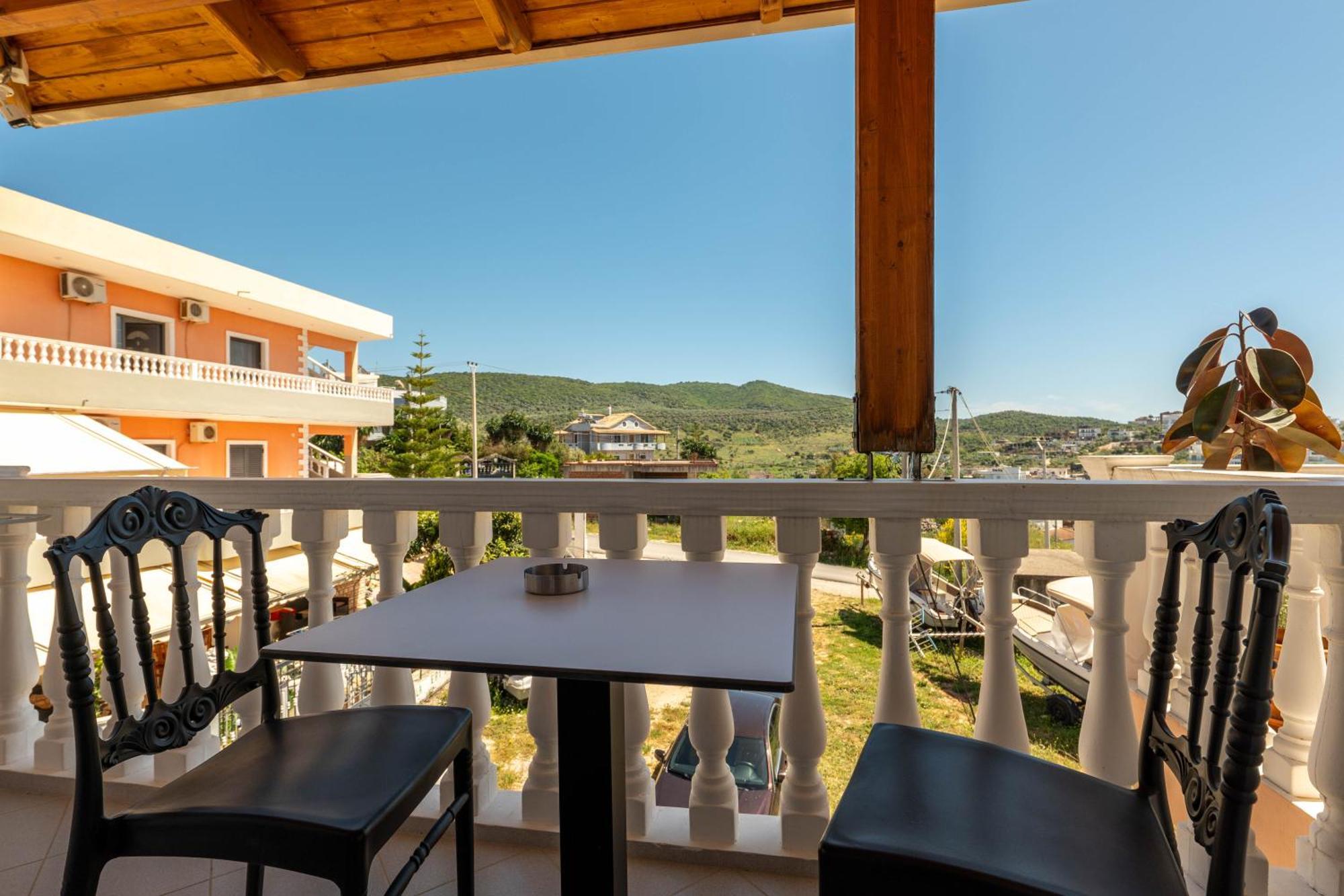 Villa Sunny Ksamil Esterno foto
