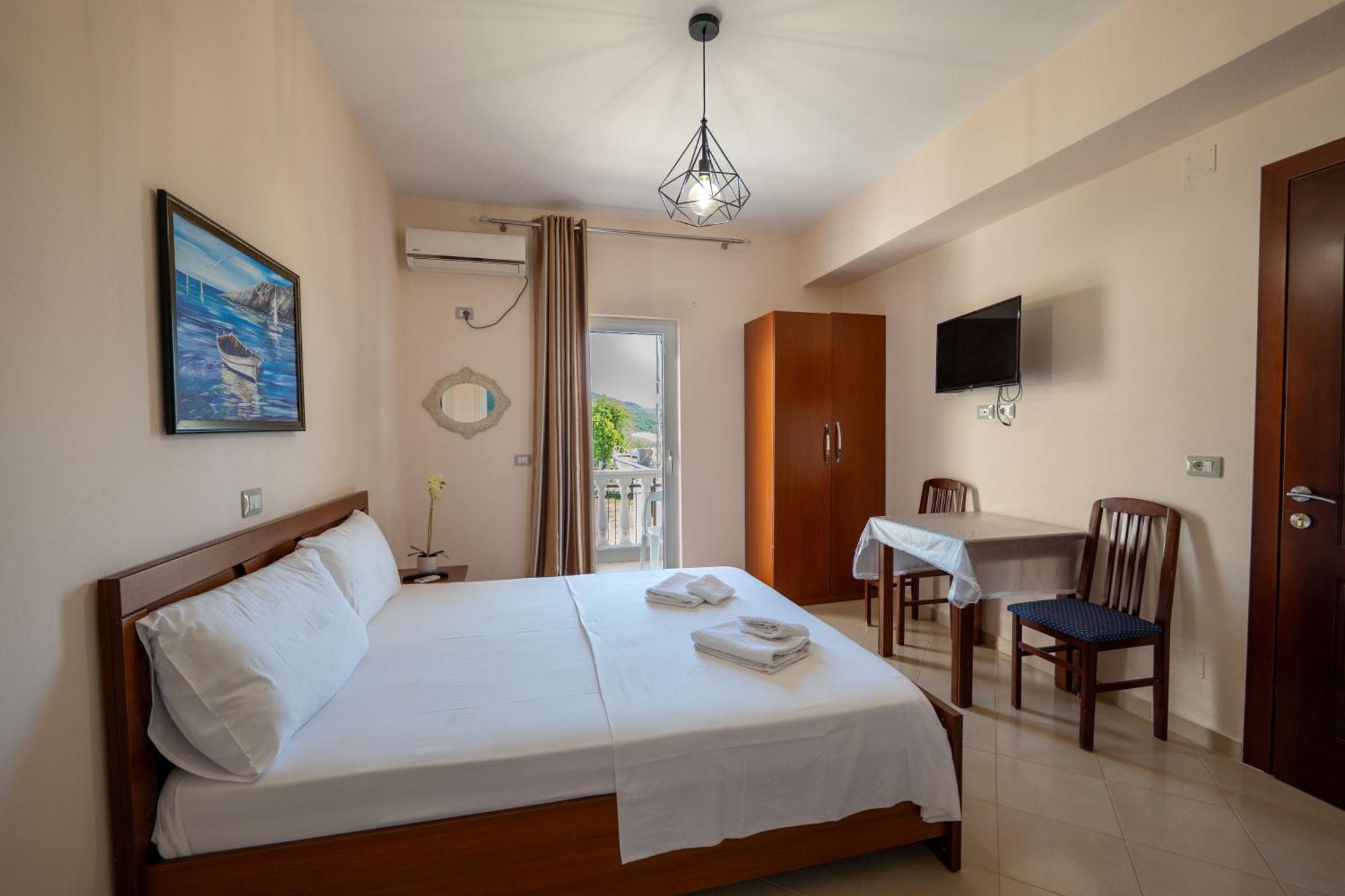 Villa Sunny Ksamil Esterno foto