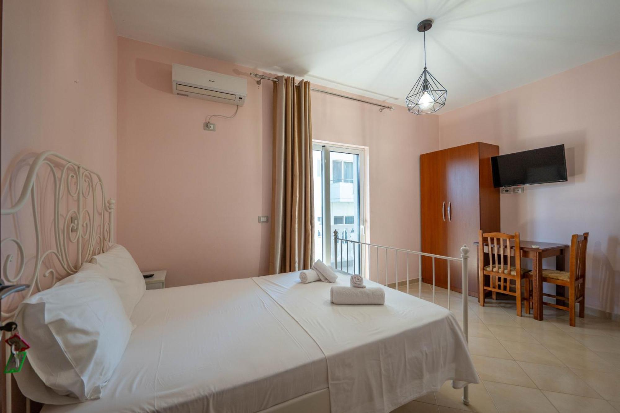 Villa Sunny Ksamil Esterno foto