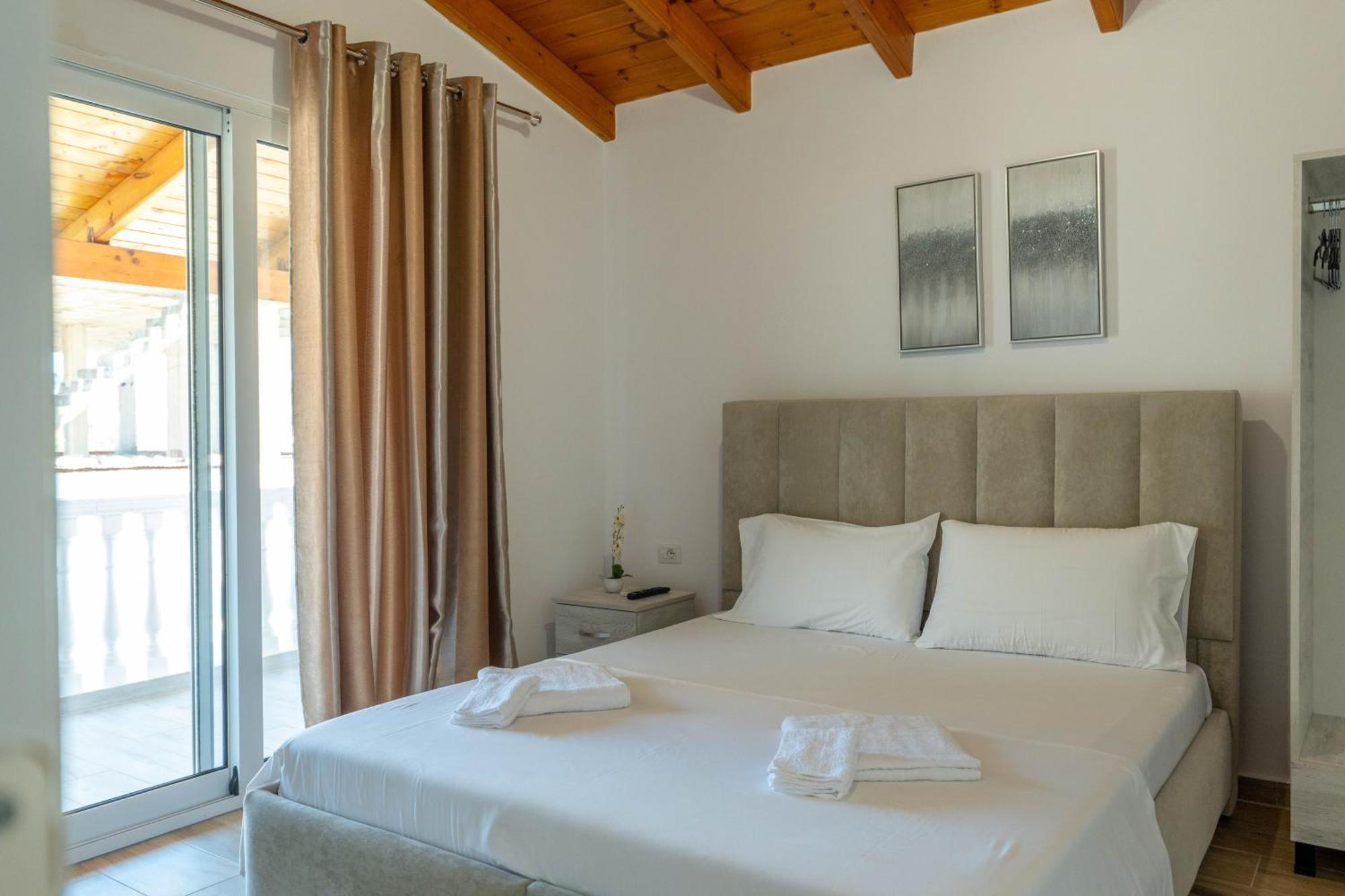 Villa Sunny Ksamil Esterno foto