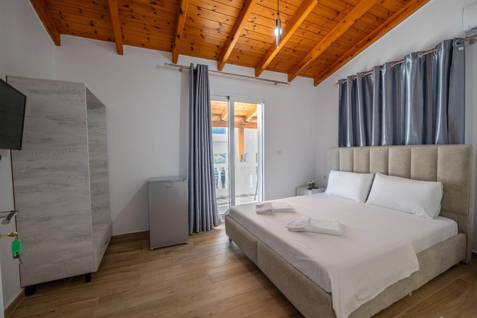Villa Sunny Ksamil Esterno foto