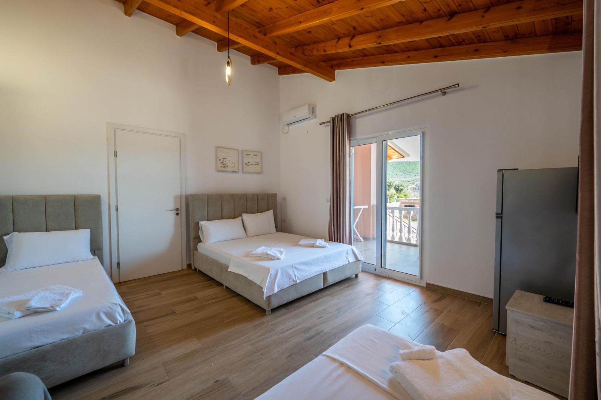 Villa Sunny Ksamil Esterno foto