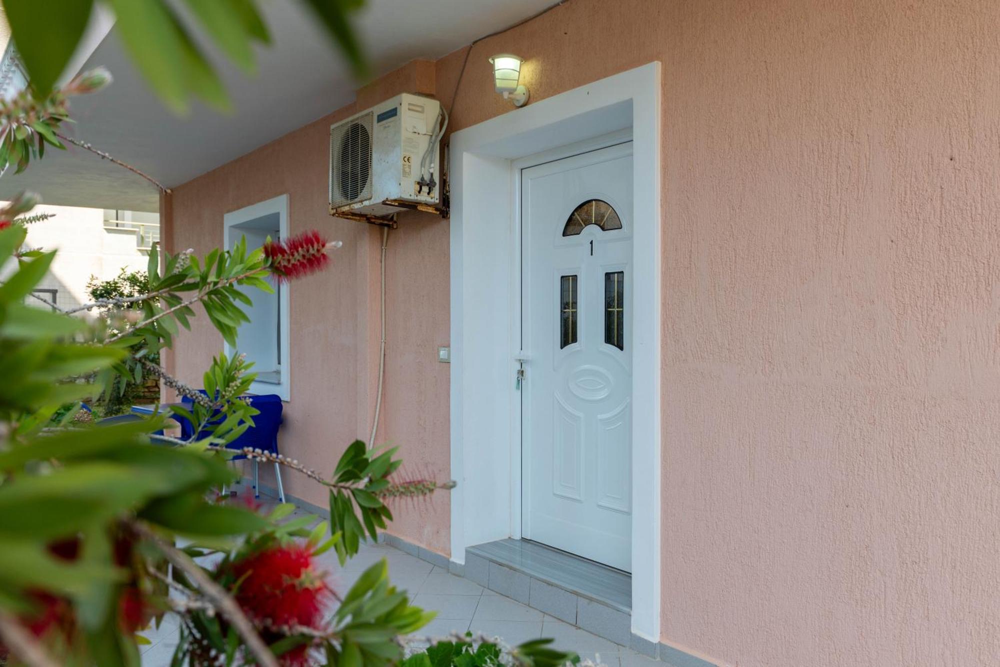 Villa Sunny Ksamil Esterno foto